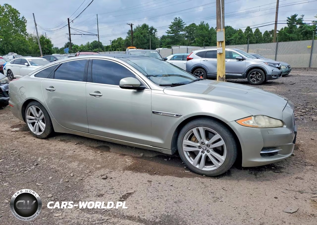 2012 Jaguar Xj VIN:SAJWA1CB9CLV37867 - 4