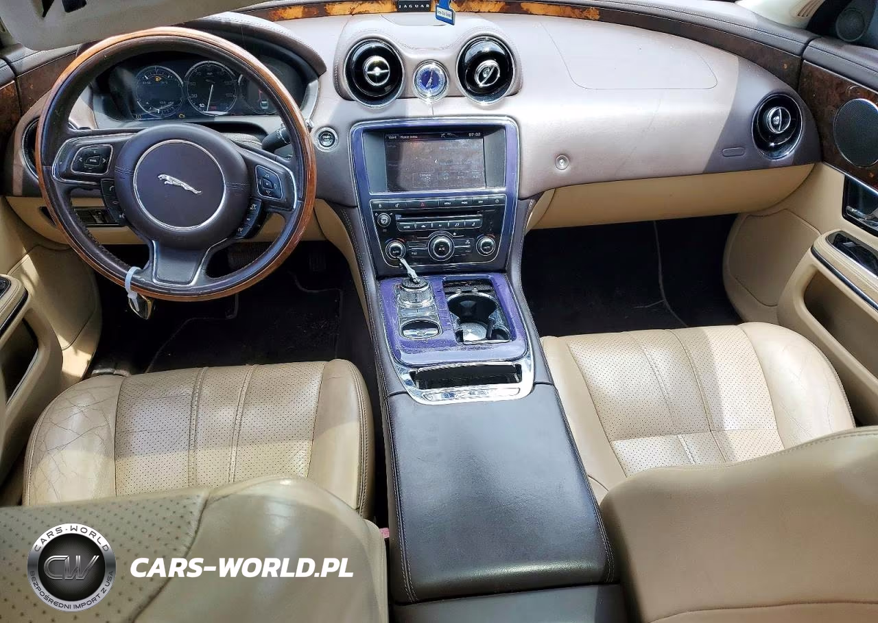 2012 Jaguar Xj VIN:SAJWA1CB9CLV37867 - 8
