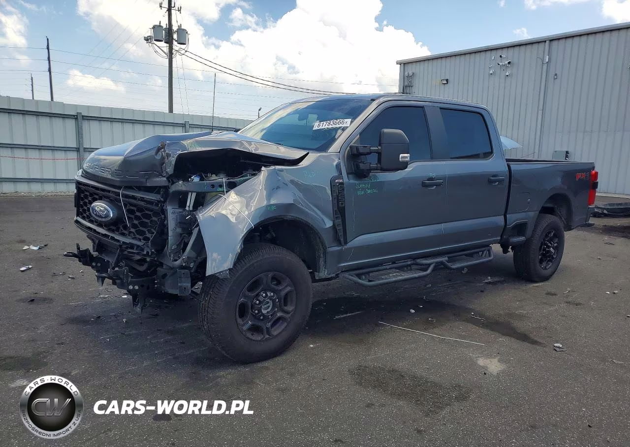 2023 Ford F350 Super Duty – zdjęcie 1 z 13