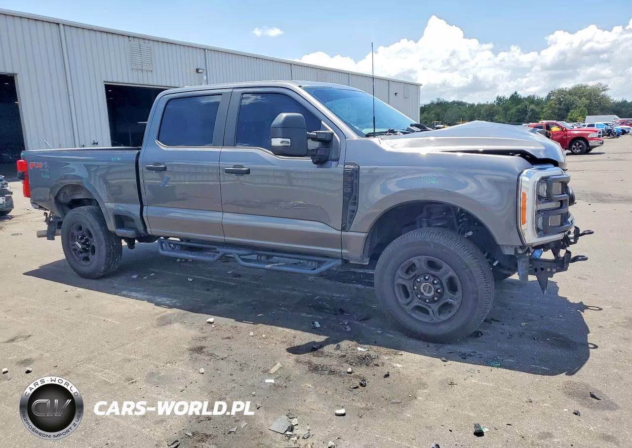 2023 Ford F350 Super Duty VIN:1FT8W3BA0PED40447 - 4