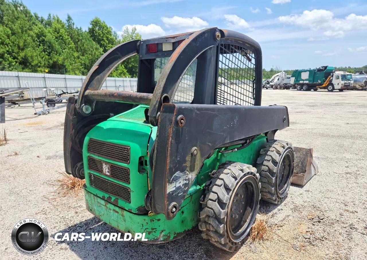 2011 Deere Skid Steer Loader VIN:KV0240A140664 - 4