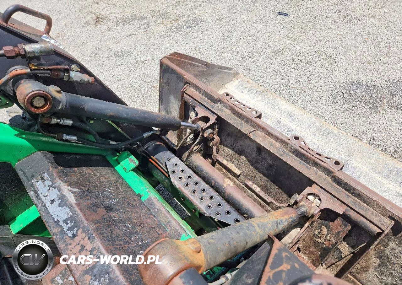 2011 Deere Skid Steer Loader VIN:KV0240A140664 - 5