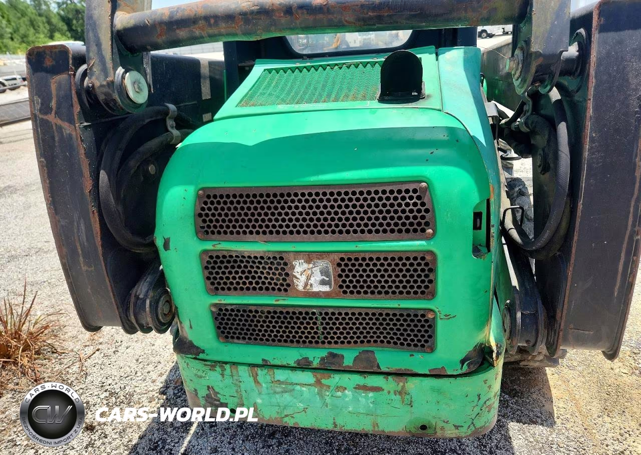 2011 Deere Skid Steer Loader VIN:KV0240A140664 - 9