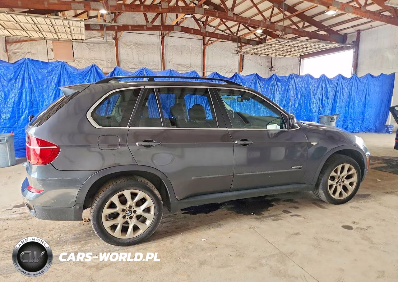 2013 BMW X5 xDrive35I VIN:5UXZV4C52D0B23149 - 3