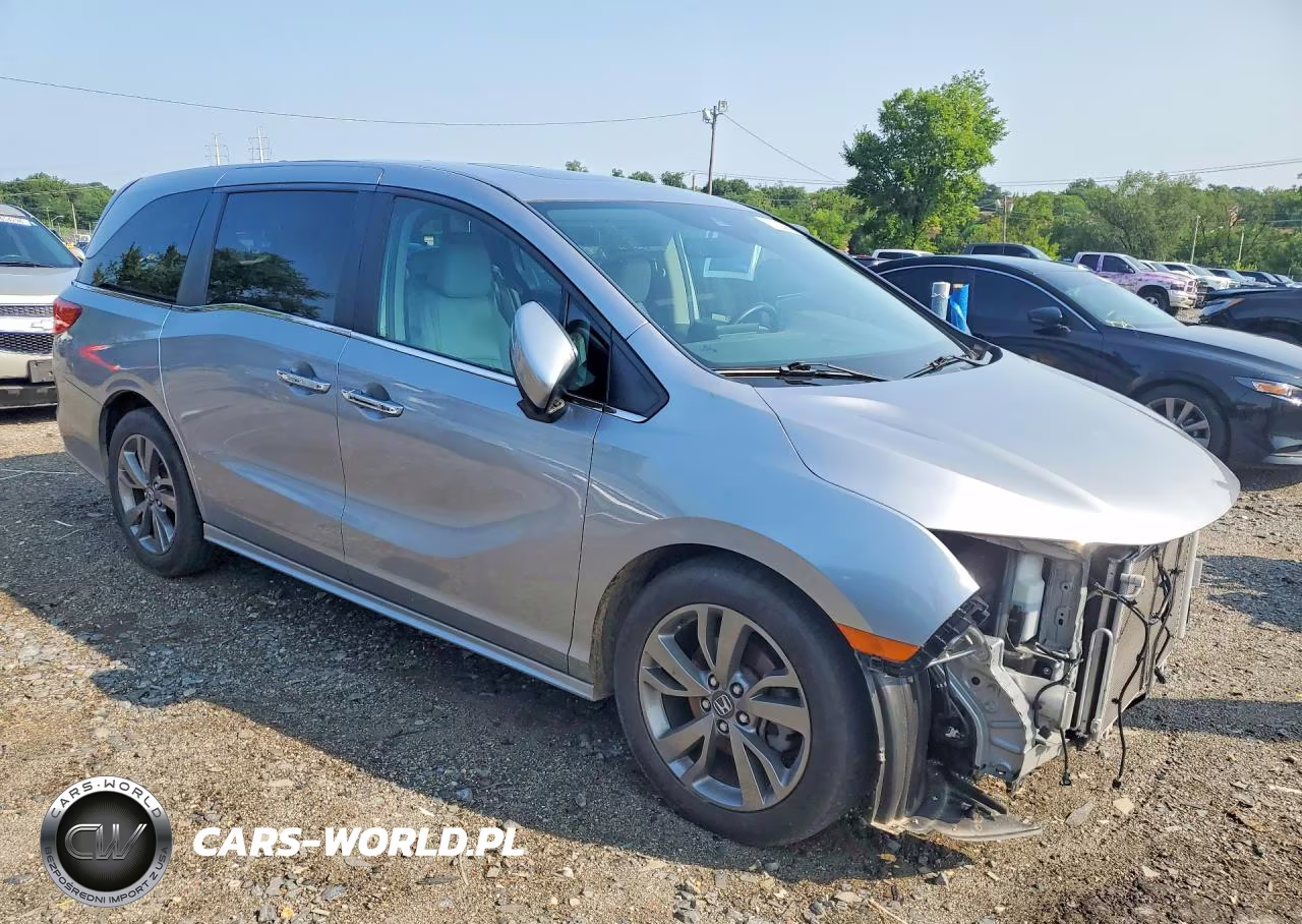 2022 Honda Odyssey Touring VIN:5FNRL6H83NB055689 - 4