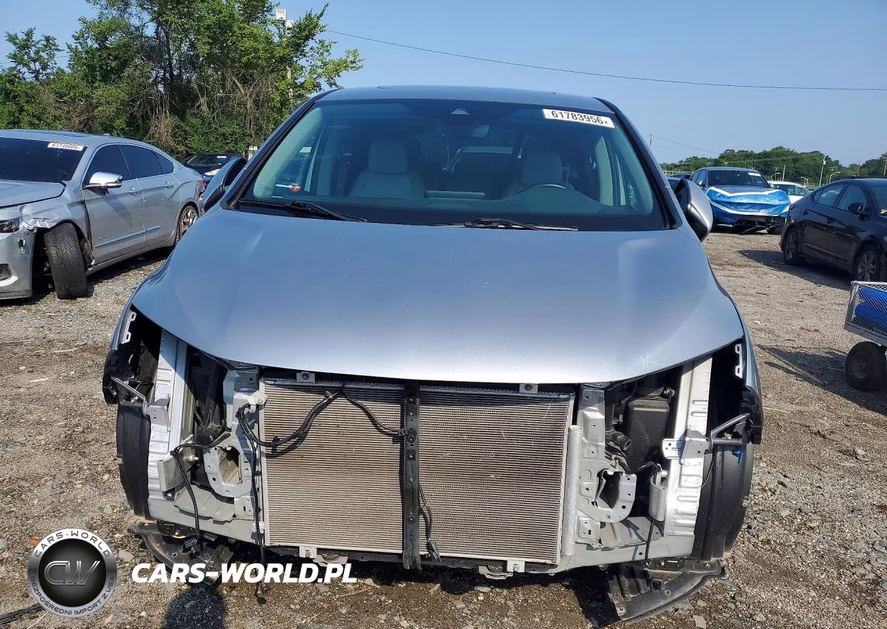 2022 Honda Odyssey Touring VIN:5FNRL6H83NB055689 - 5