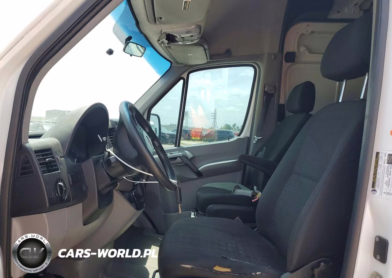 2018 Mercedes-Benz Sprinter 2500 VIN:WD3PE7CD2JP607236 - 7