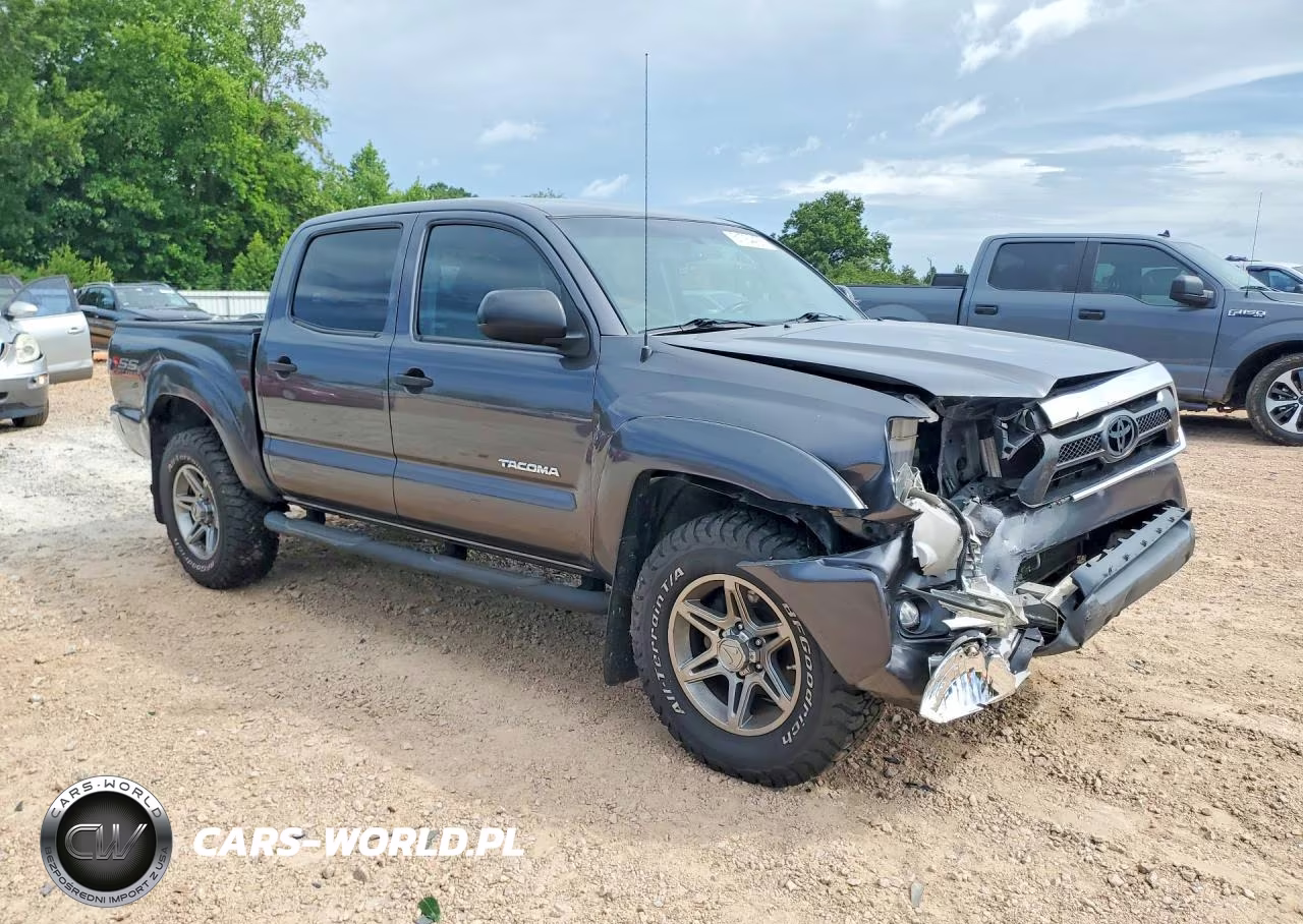 2013 Toyota Tacoma Double Cab VIN:5TFLU4EN0DX073833 - 4