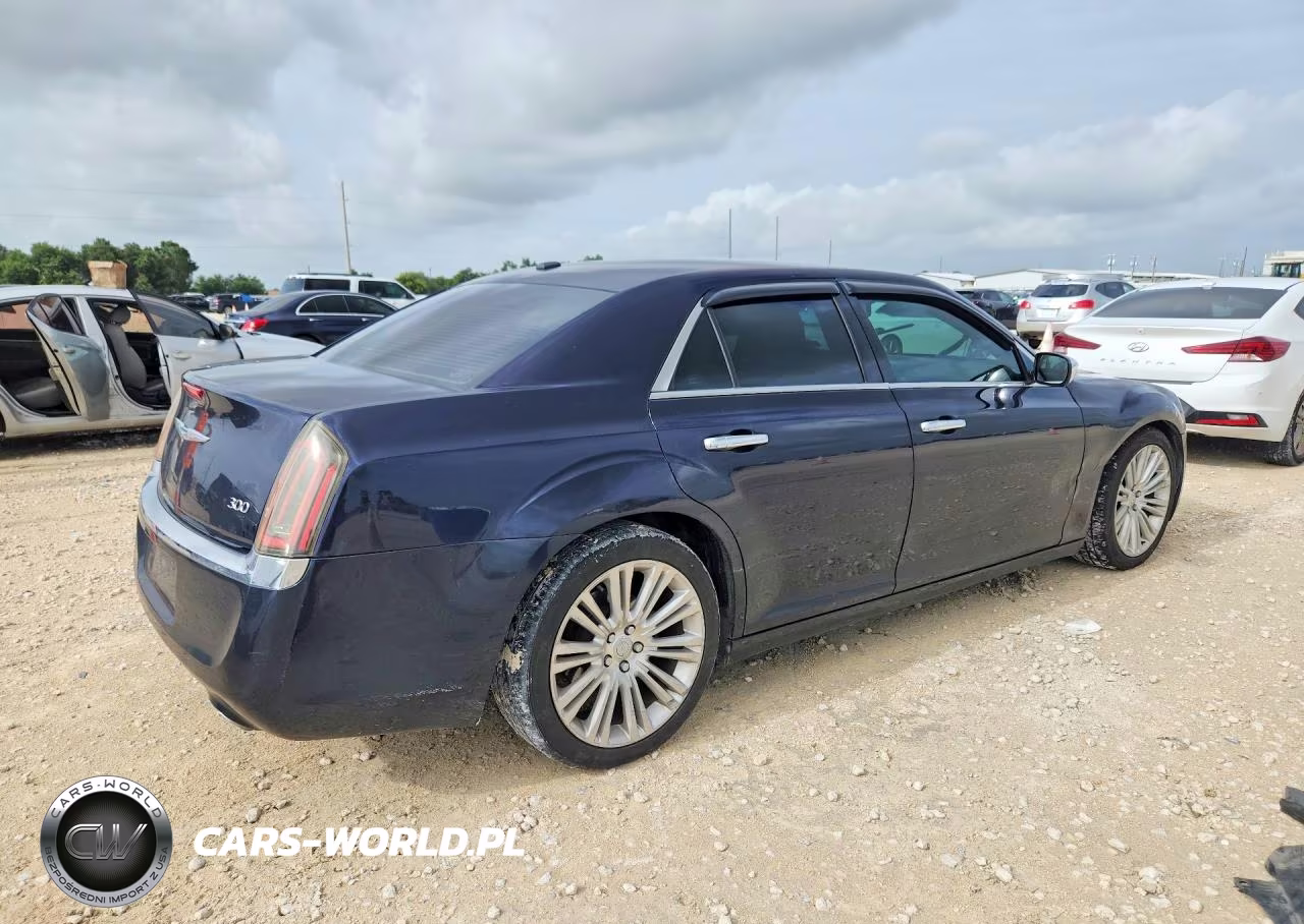 2012 Chrysler 300 Limited VIN:2C3CCACG4CH167128 - 3