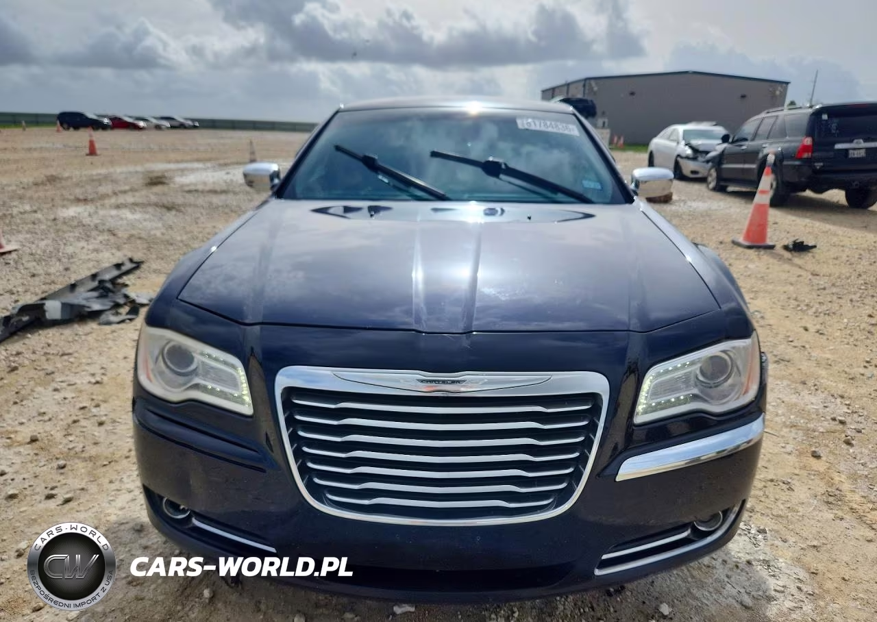 2012 Chrysler 300 Limited VIN:2C3CCACG4CH167128 - 5