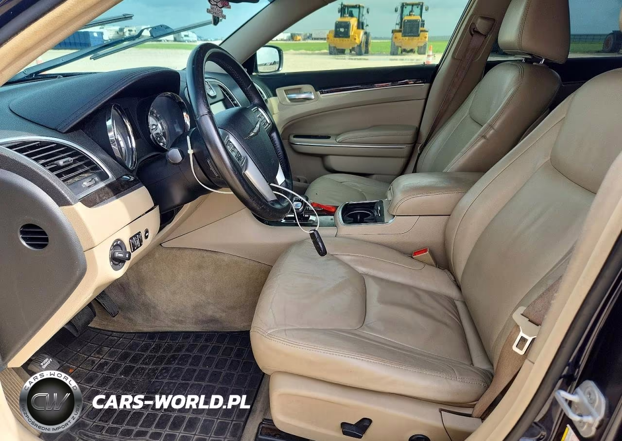 2012 Chrysler 300 Limited VIN:2C3CCACG4CH167128 - 7