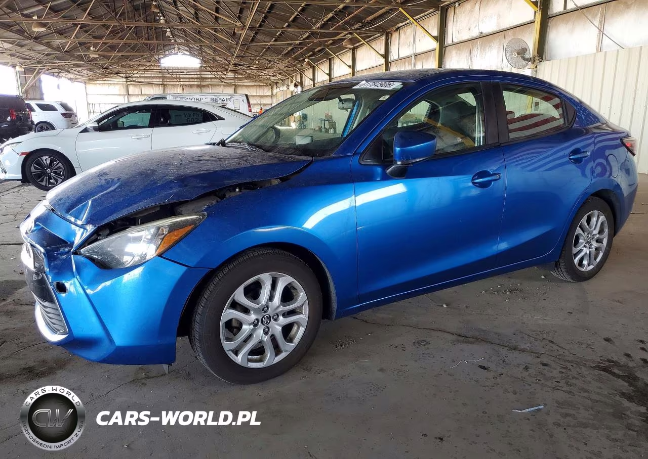 2017 Toyota Yaris Ia Base – zdjęcie 1 z 12