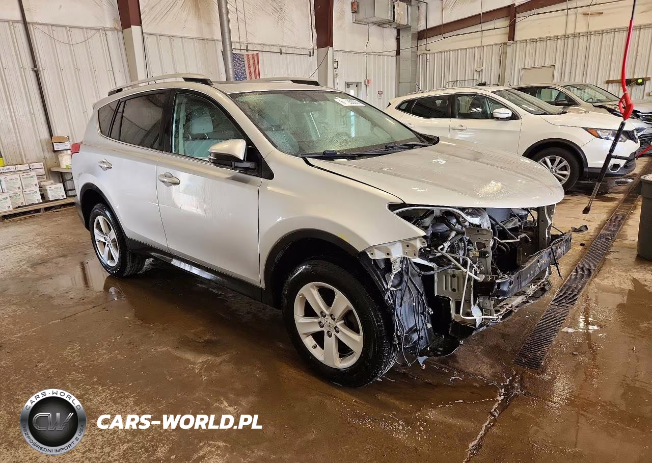 2013 Toyota Rav4 Xle VIN:2T3RFREV3DW020582 - 4