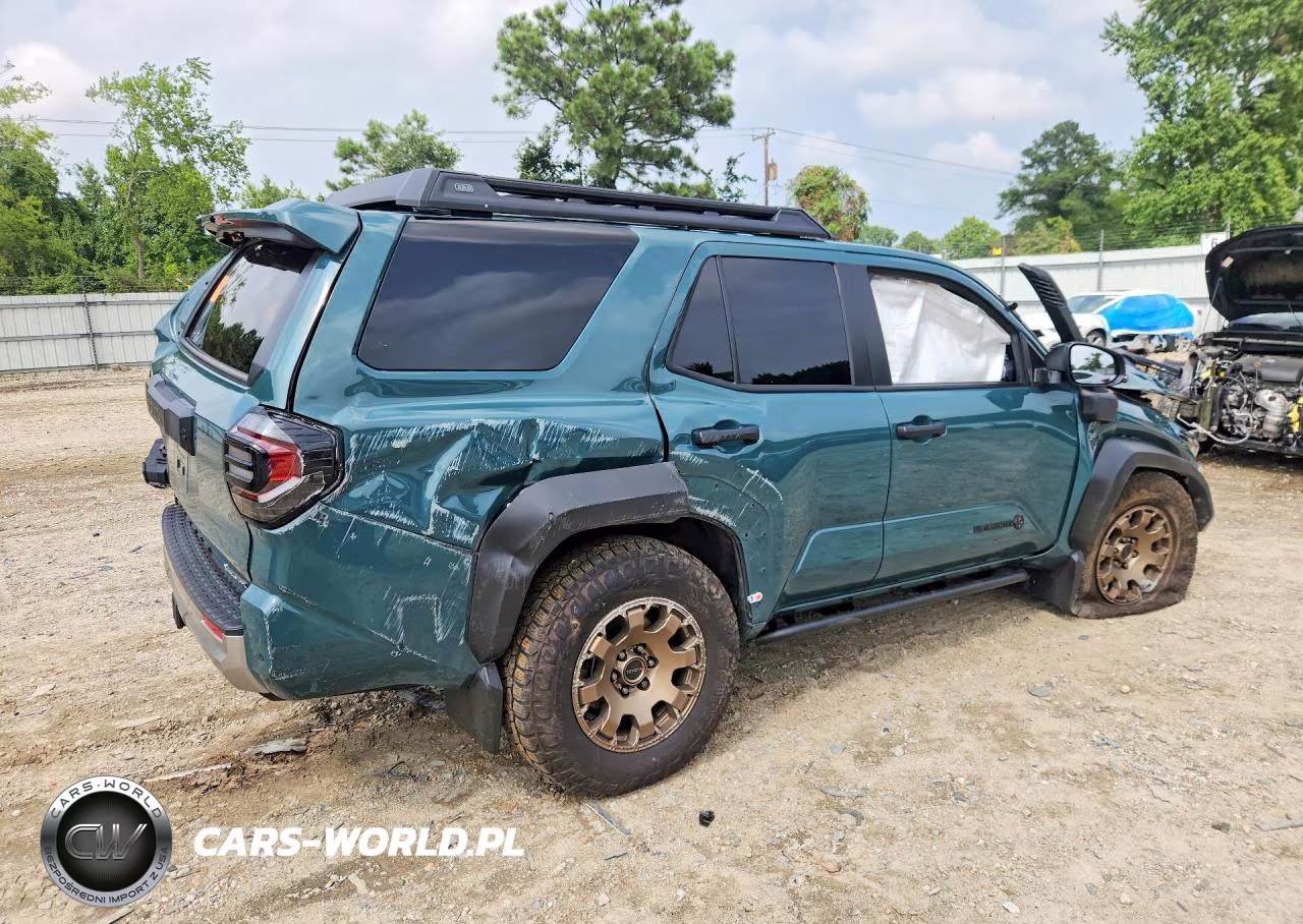 2025 Toyota 4Runner Trailhunter Hv VIN:JTEVB5BR6S5005147 - 3