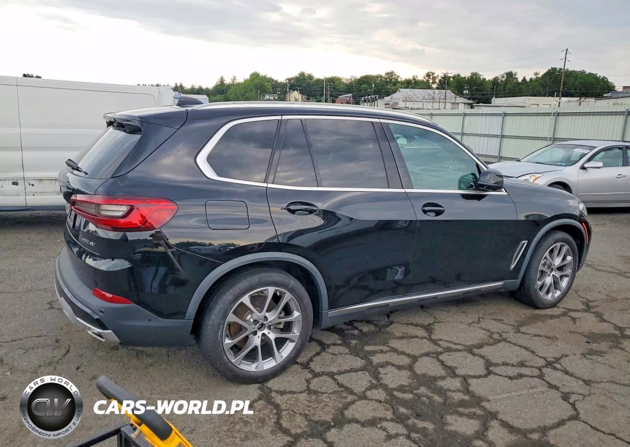 2020 BMW X5 xDrive40I VIN:5UXCR6C02L9B54213 - 3