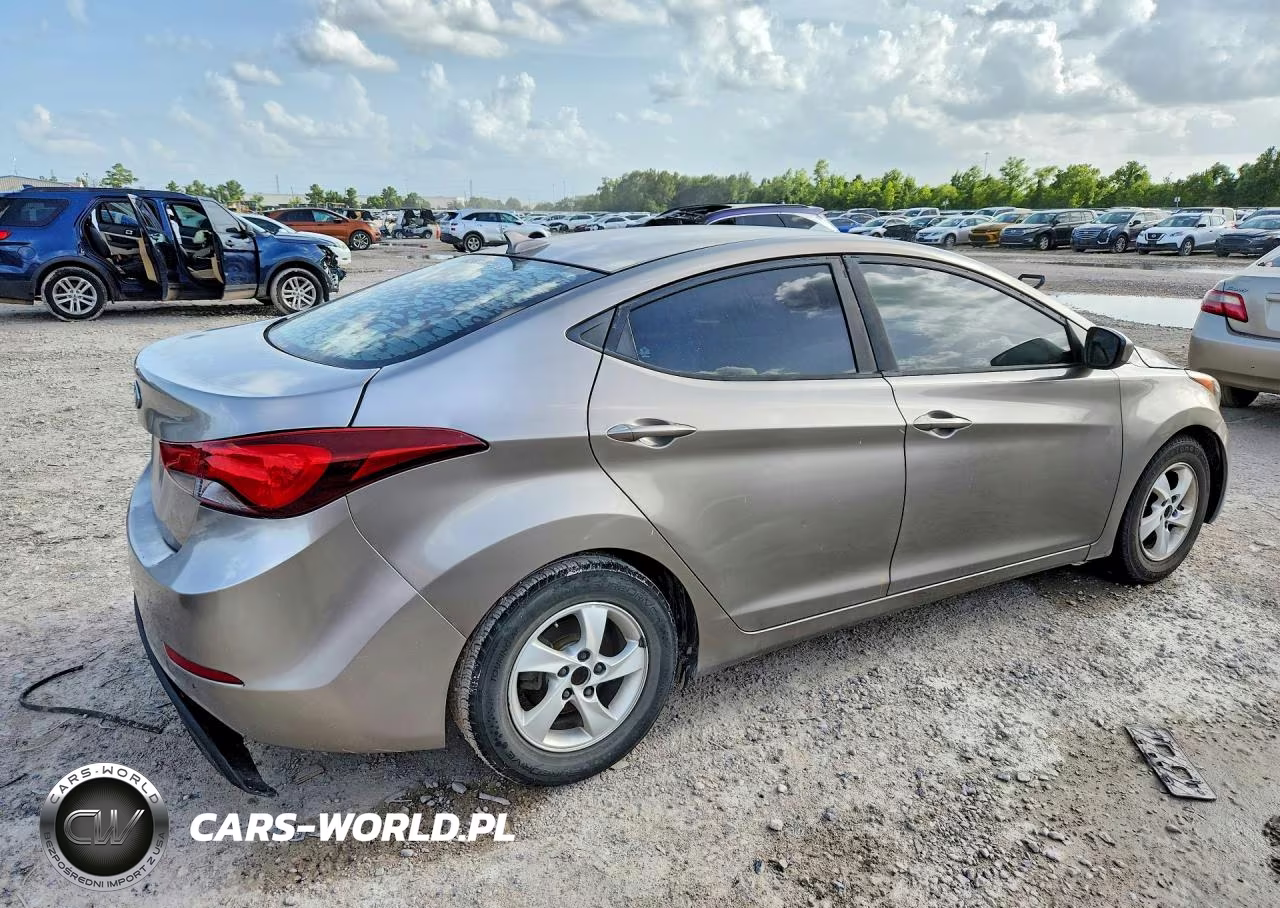 2015 Hyundai Elantra Se VIN:5NPDH4AE6FH565702 - 3