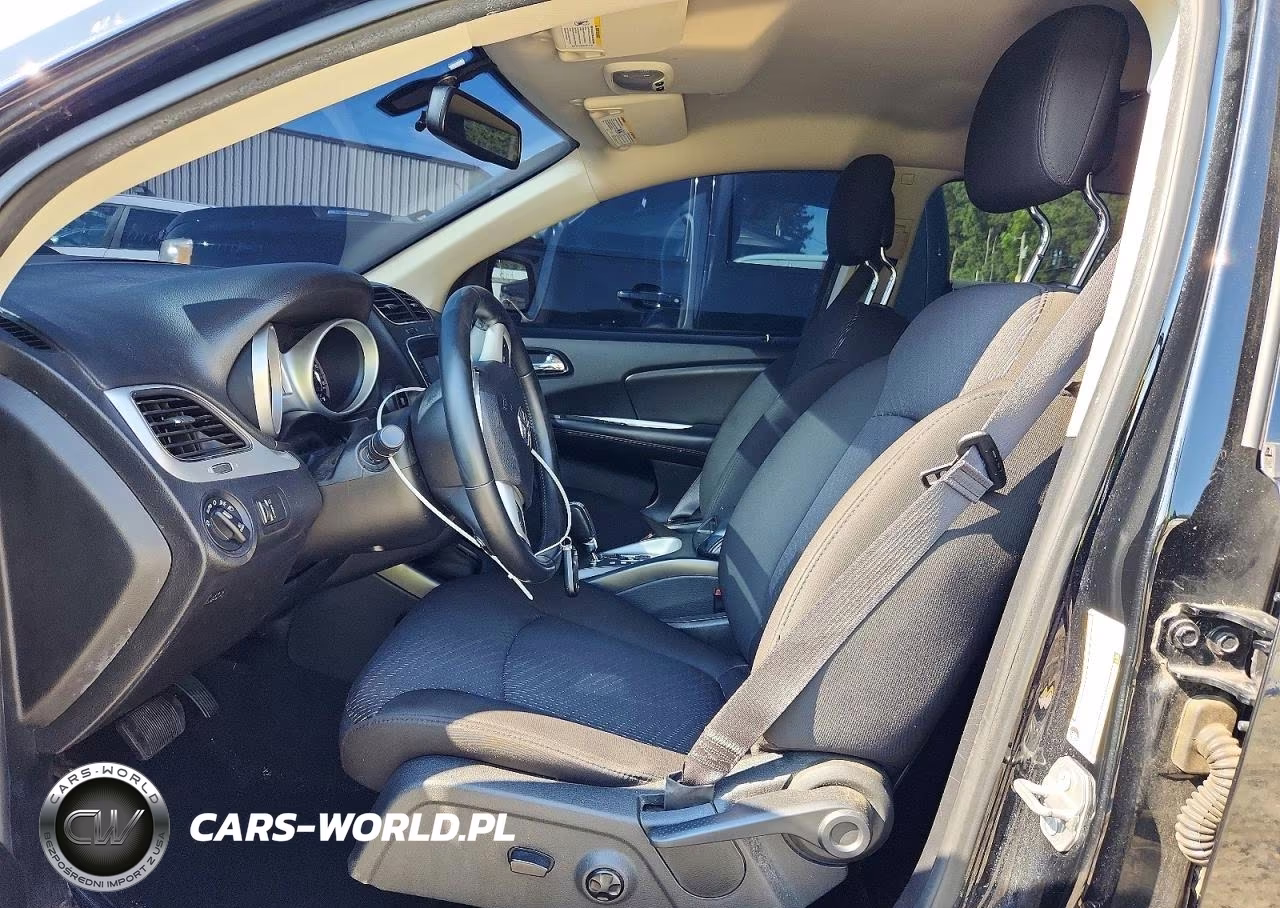 2019 Dodge Journey Se VIN:3C4PDCBB0KT774239 - 7