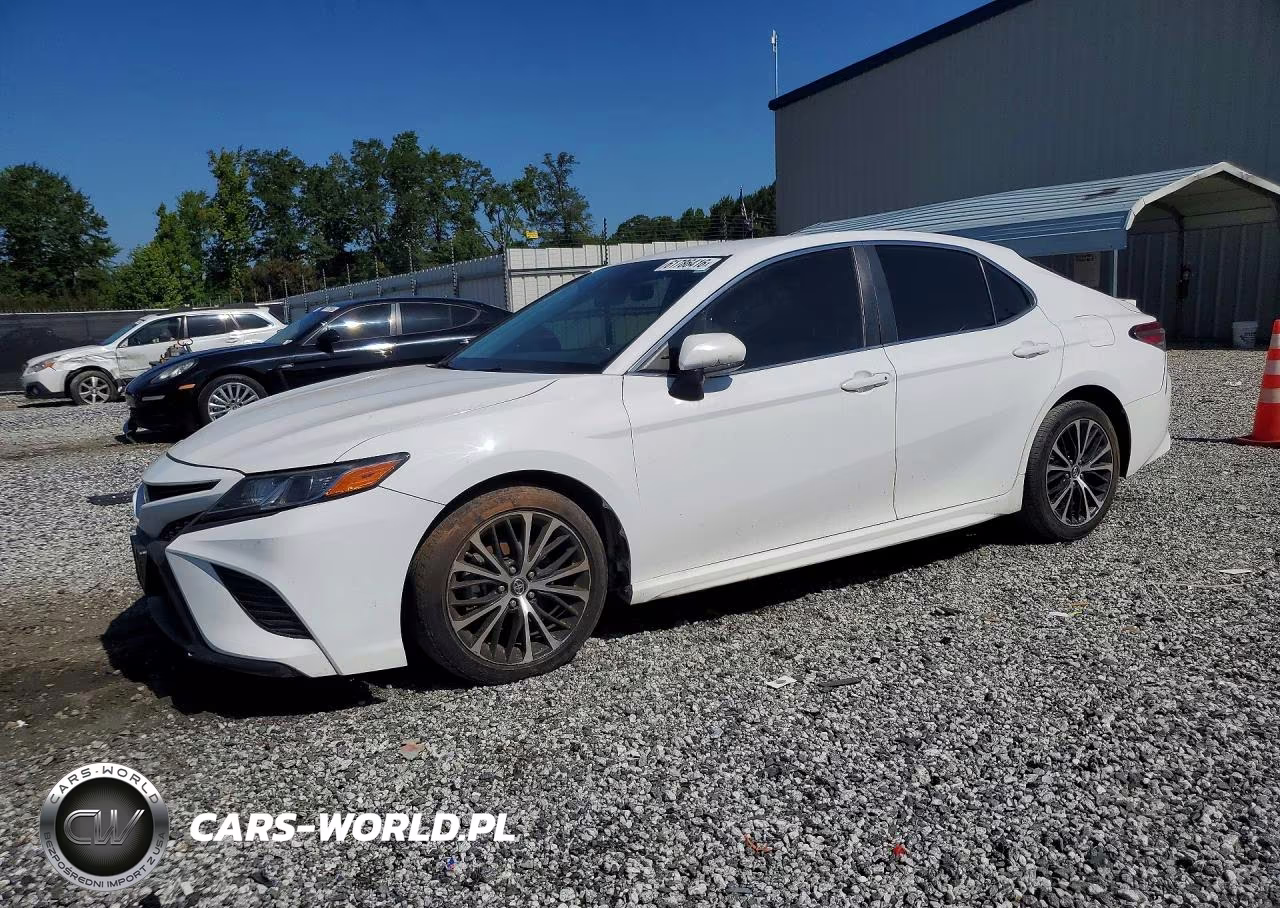 2019 Toyota Camry Se – zdjęcie 1 z 12