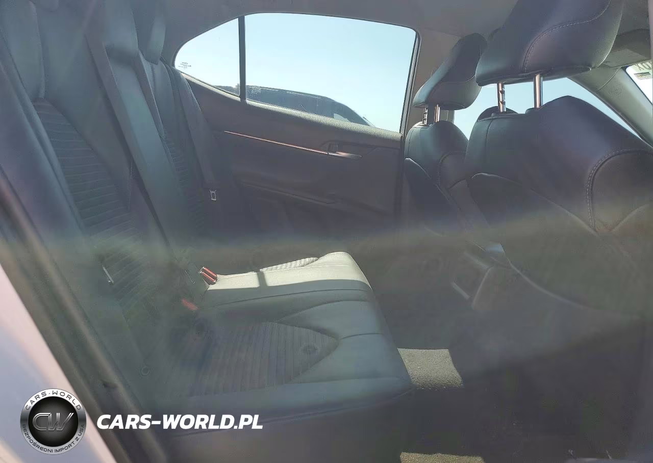 2019 Toyota Camry Se VIN:4T1B11HK7KU832881 - 10