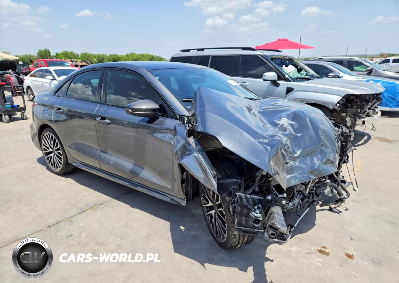 2025 Audi S3 Premium Plus VIN:WAUH5DGY5SA036333 - 4