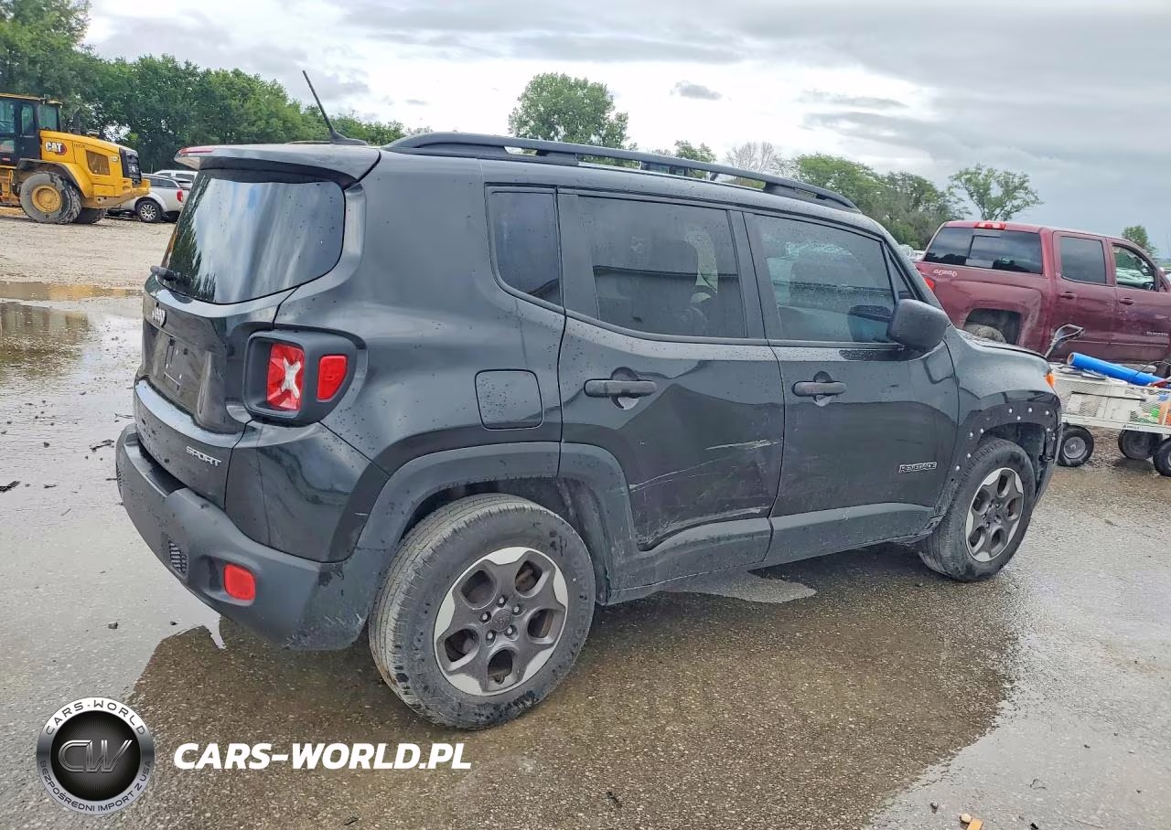 2016 Jeep Renegade Sport VIN:ZACCJAAW4GPE31139 - 3