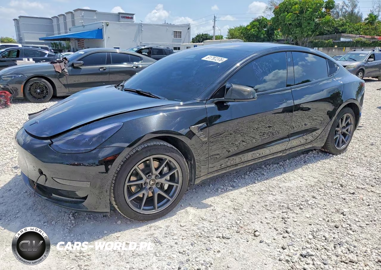 2023 Tesla Model 3 – zdjęcie 1 z 12