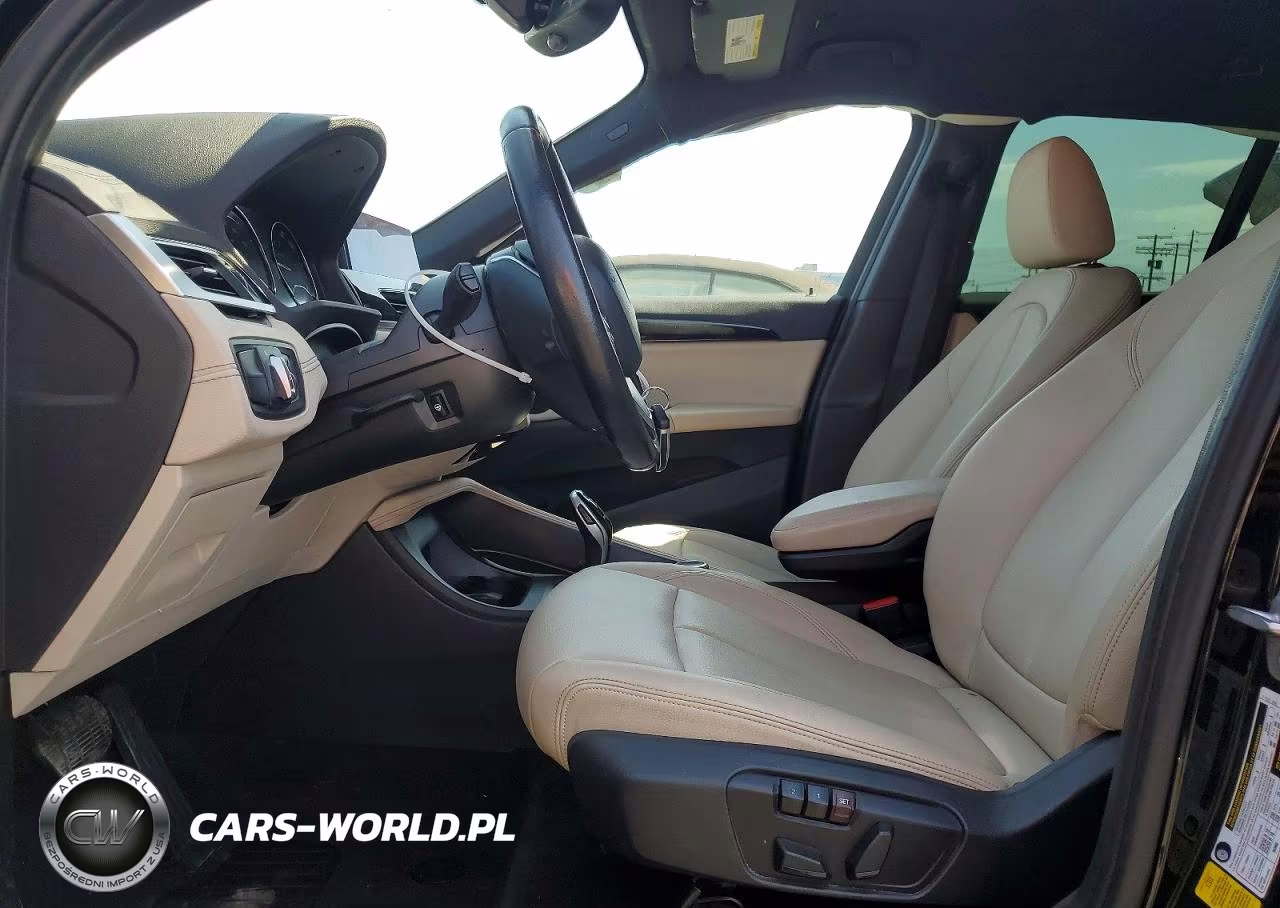 2020 BMW X1 Sdrive28I VIN:WBXJG7C04L5P50337 - 7