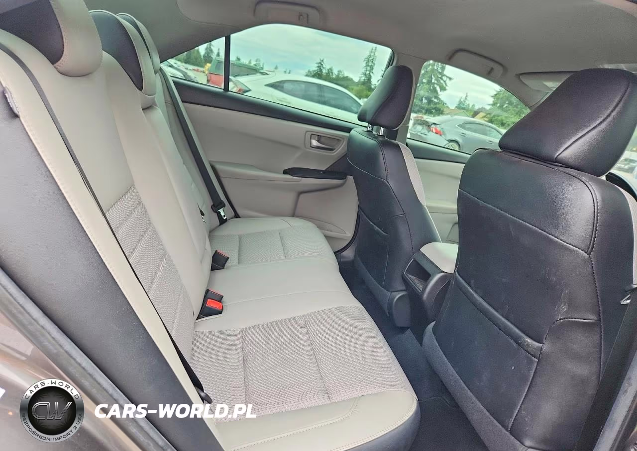2017 Toyota Camry Le VIN:4T1BF1FK1HU767412 - 10