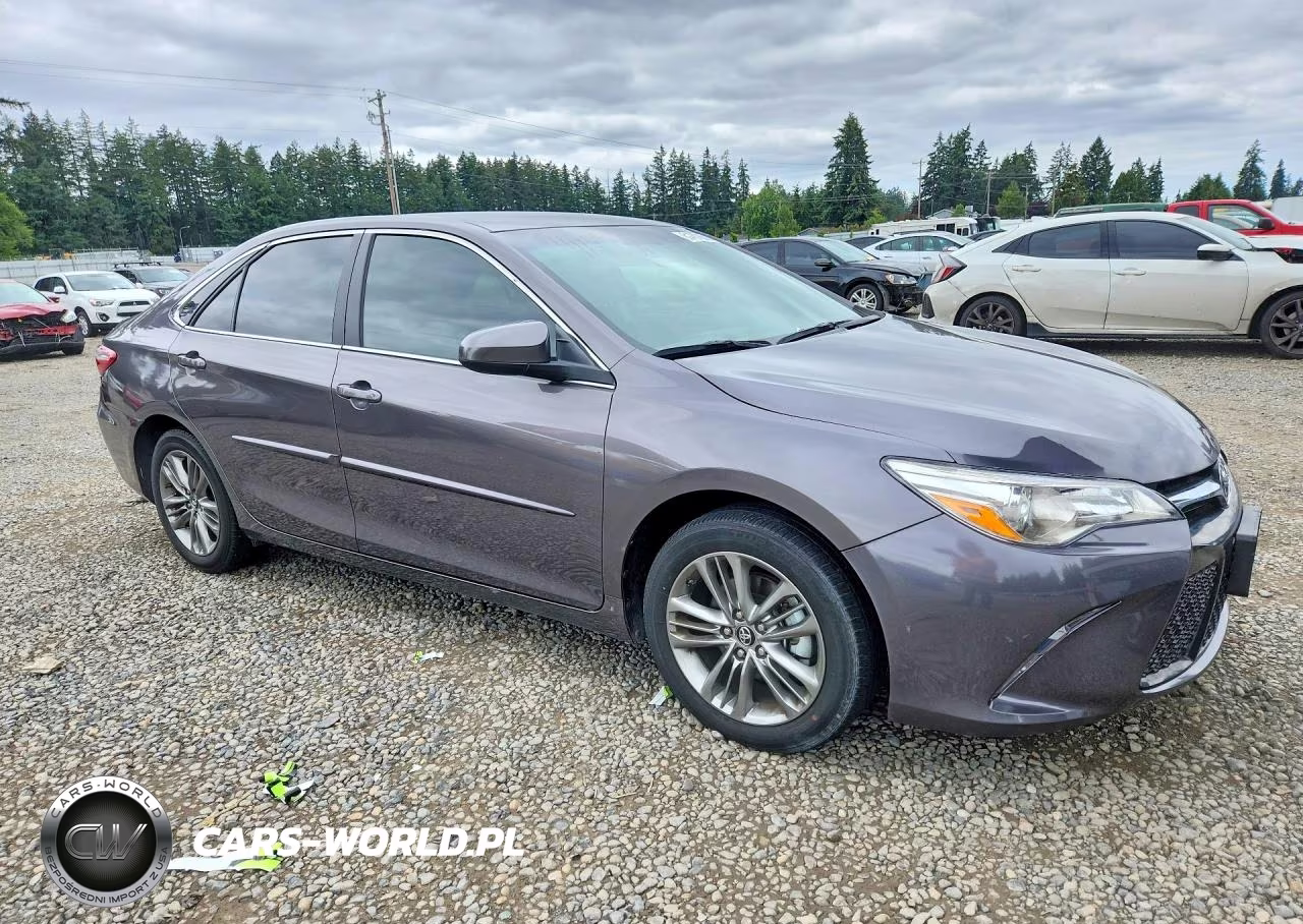 2017 Toyota Camry Le VIN:4T1BF1FK1HU767412 - 4