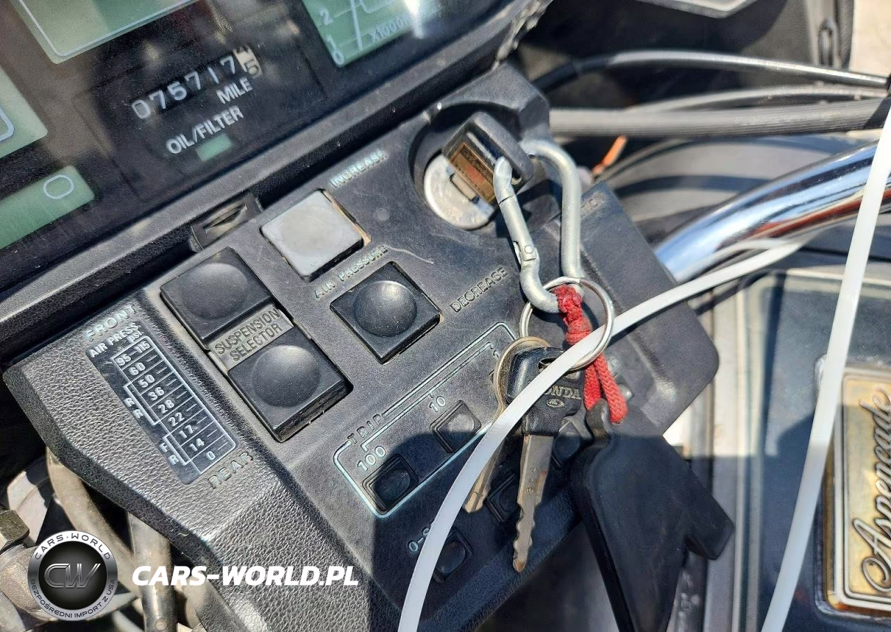 1983 Honda Gl1100 A VIN:1HFSC0220DA318463 - 8