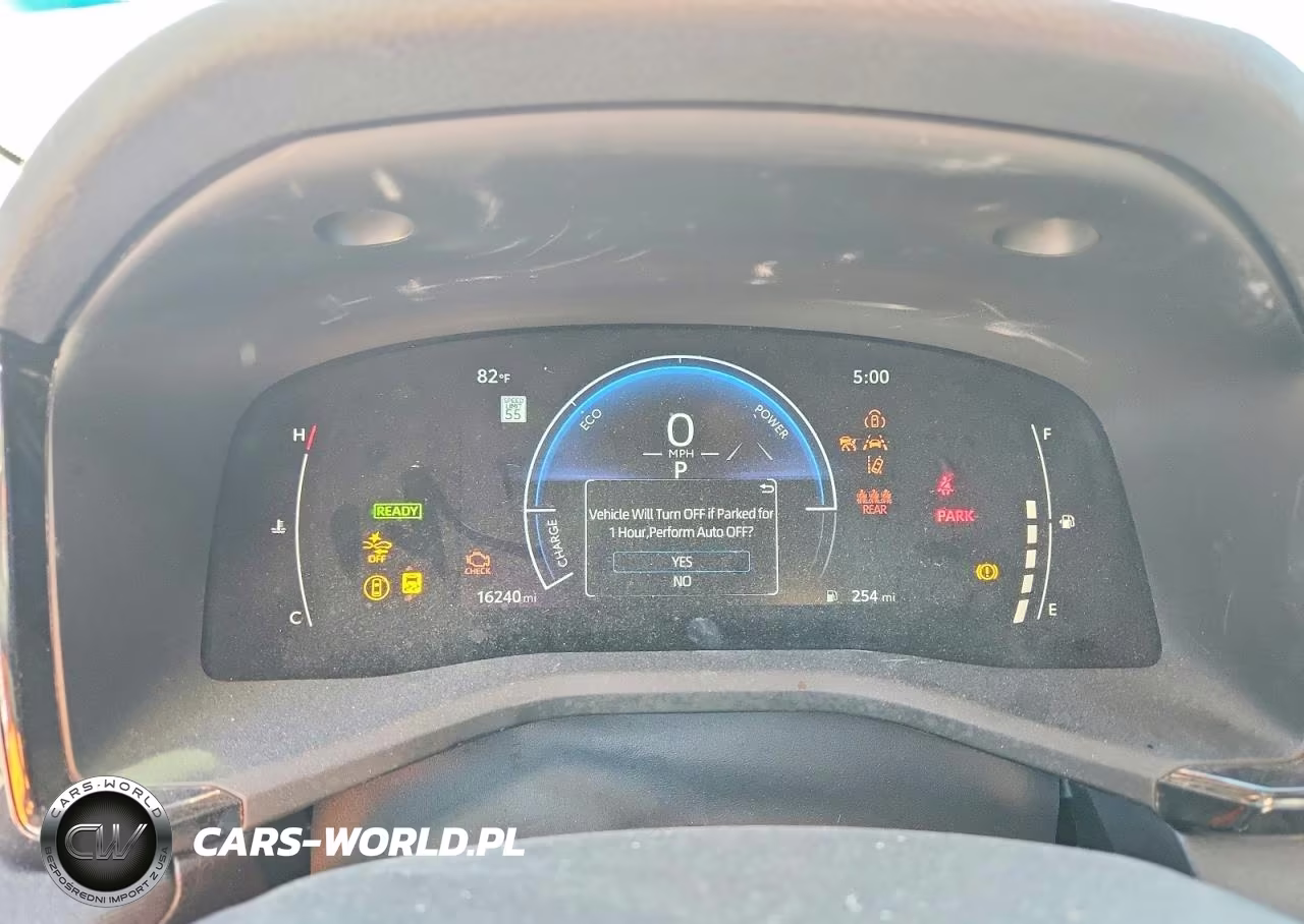 2025 Toyota Camry Le VIN:4T1DAACKXSU631265 - 9