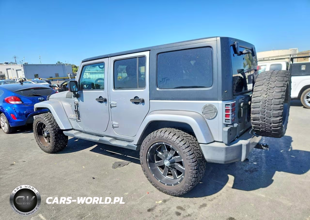 2017 Jeep Wrangler Unlimited Sahara VIN:1C4HJWEG7HL636479 - 2