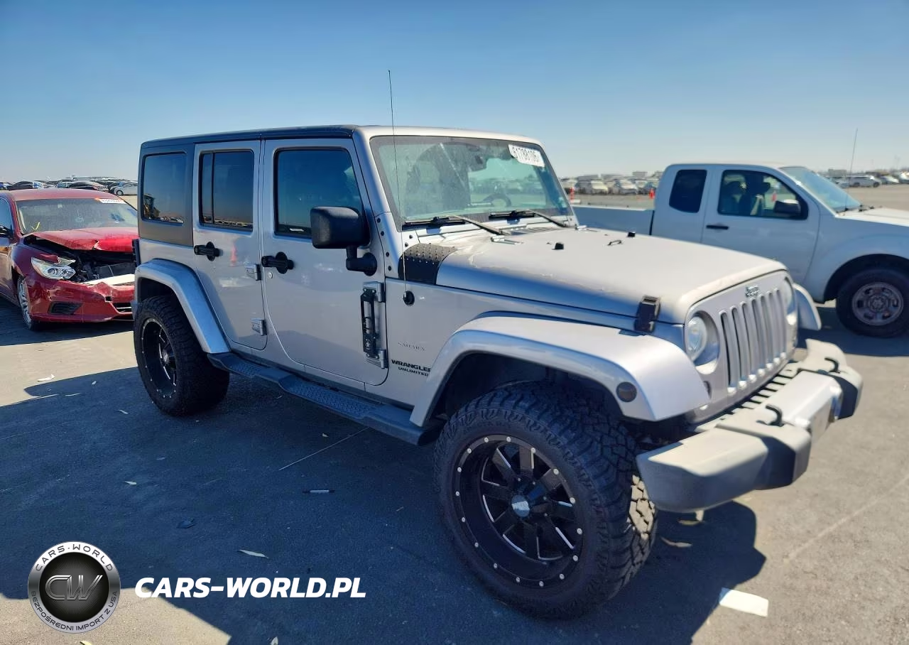 2017 Jeep Wrangler Unlimited Sahara VIN:1C4HJWEG7HL636479 - 4