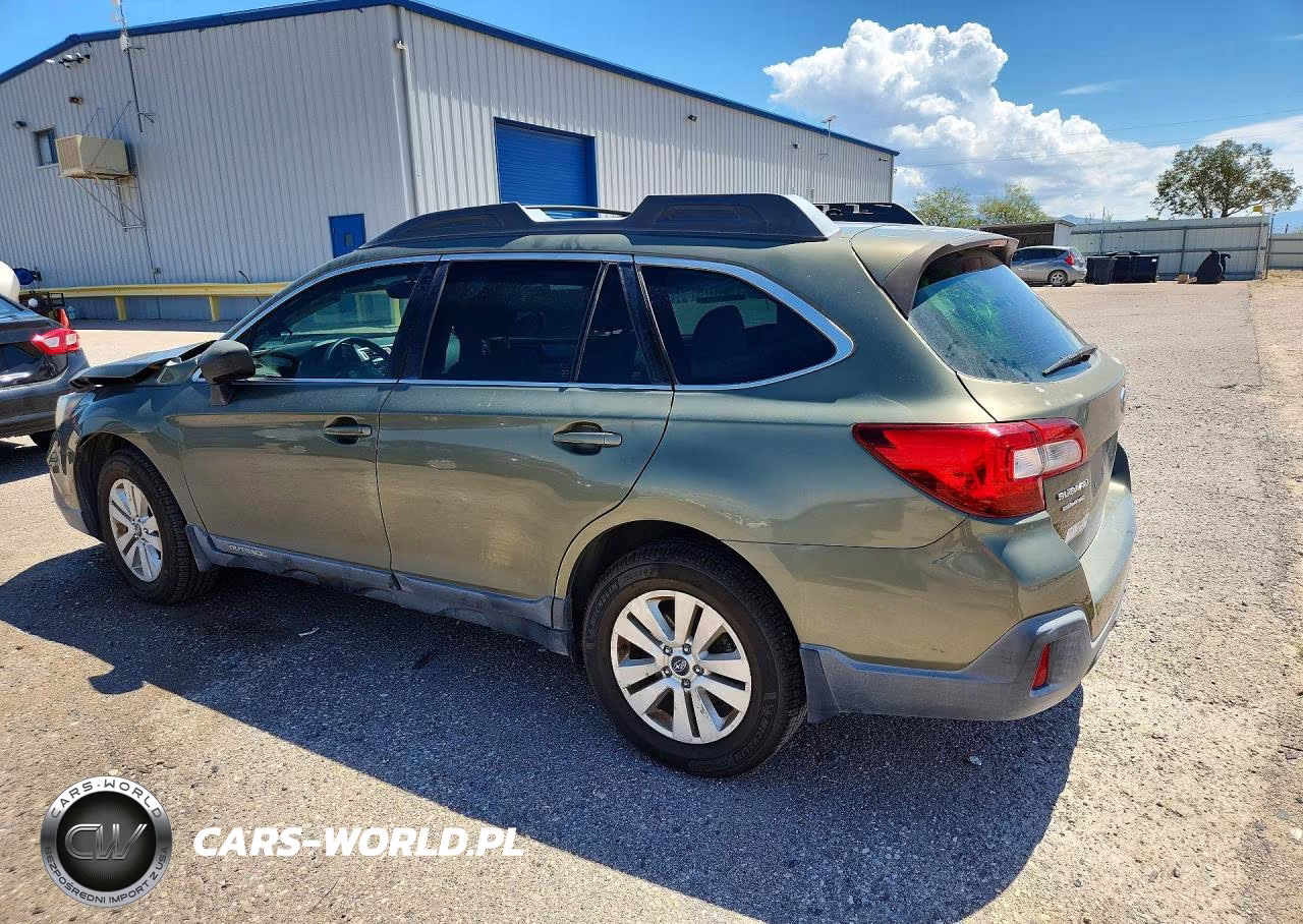 2018 Subaru Outback 2.5I VIN:4S4BSAAC2J3274250 - 2