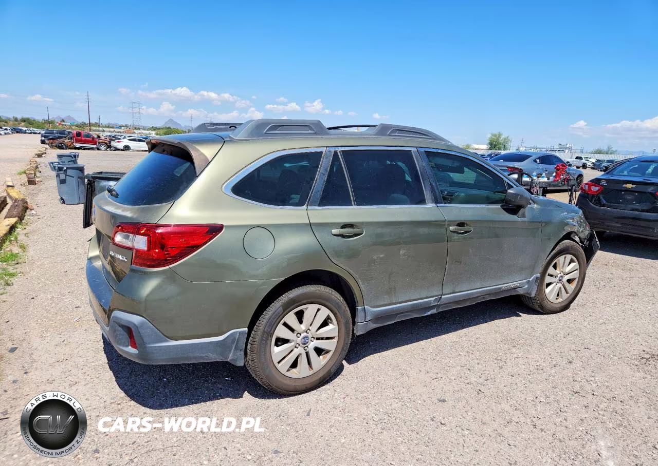 2018 Subaru Outback 2.5I VIN:4S4BSAAC2J3274250 - 3