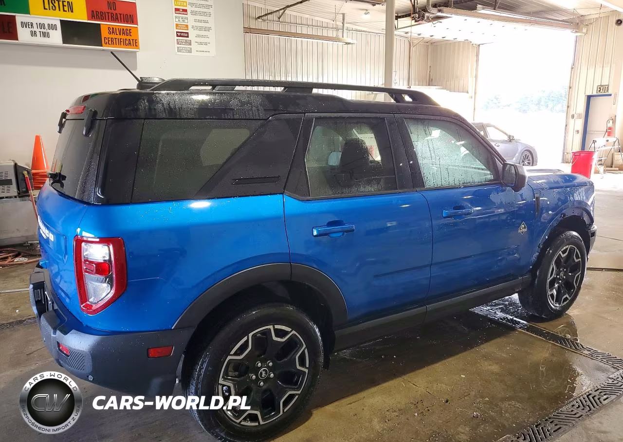 2025 Ford Bronco Sport Outer Banks VIN:3FMCR9CN7SRE53139 - 3