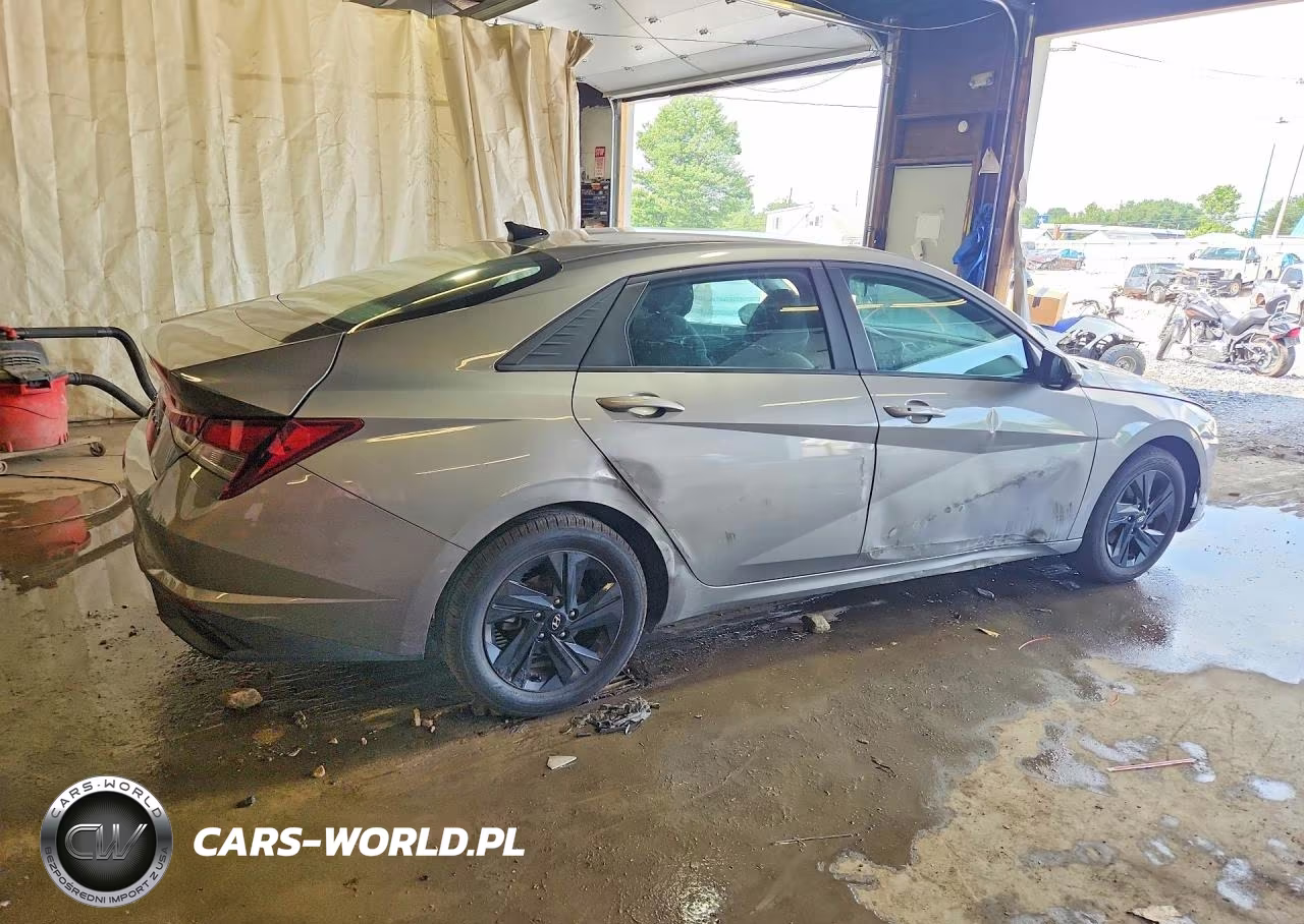 2023 Hyundai Elantra Sel VIN:KMHLM4AG8PU415697 - 3