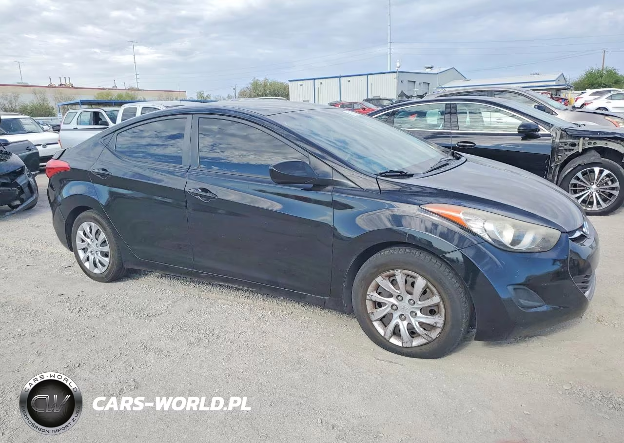 2012 Hyundai Elantra Gls VIN:KMHDH4AE9CU228972 - 4