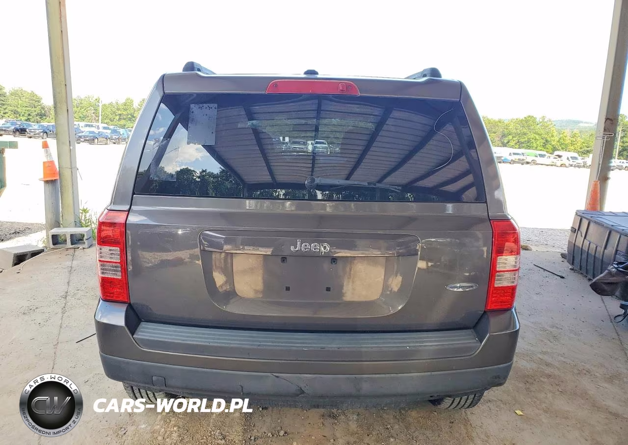 2015 Jeep Patriot Latitude VIN:1C4NJPFA6FD179335 - 6