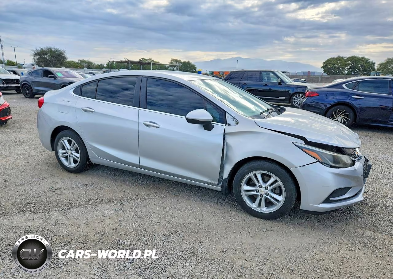 2016 Chevrolet Cruze Lt VIN:1G1BE5SM4G7319628 - 4
