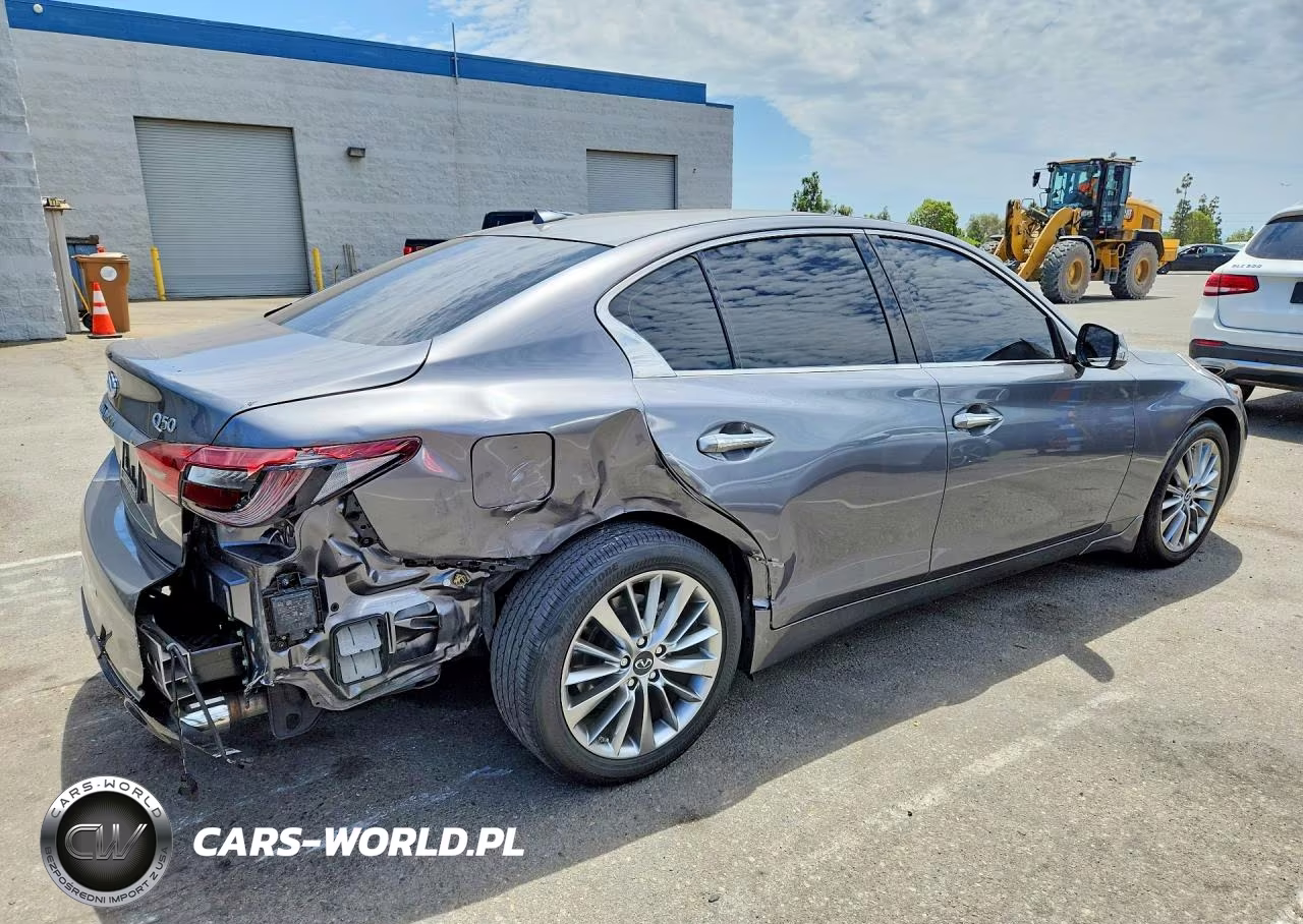 2024 Infiniti Q50 Luxe VIN:JN1EV7BP9RM601796 - 3