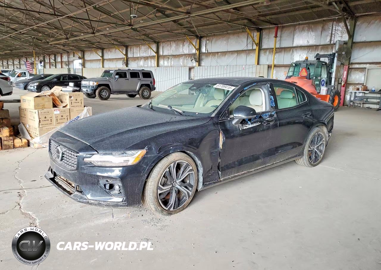 2024 Volvo S60 Plus – zdjęcie 1 z 12