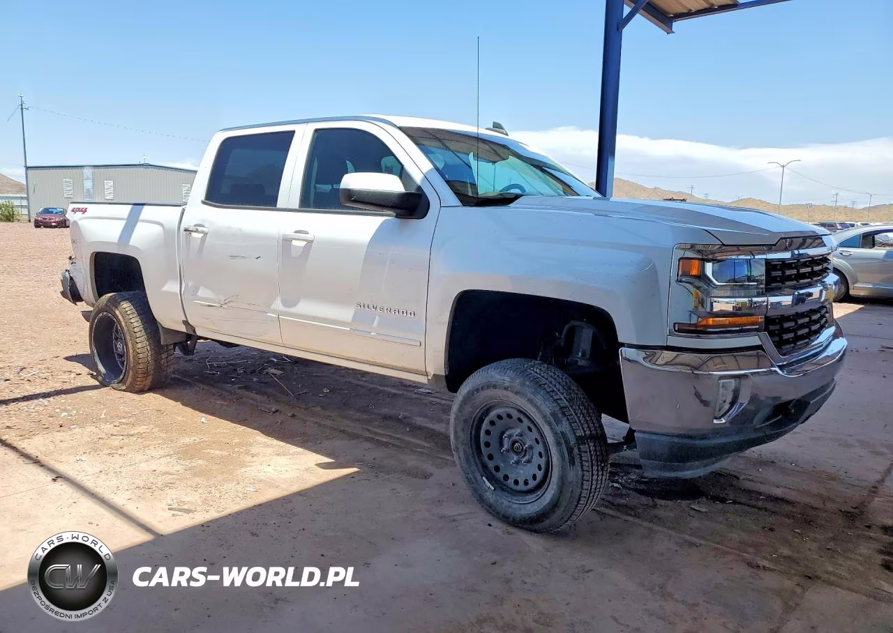 2018 Chevrolet Silverado K1500 Lt VIN:3GCUKREC8JG564091 - 4