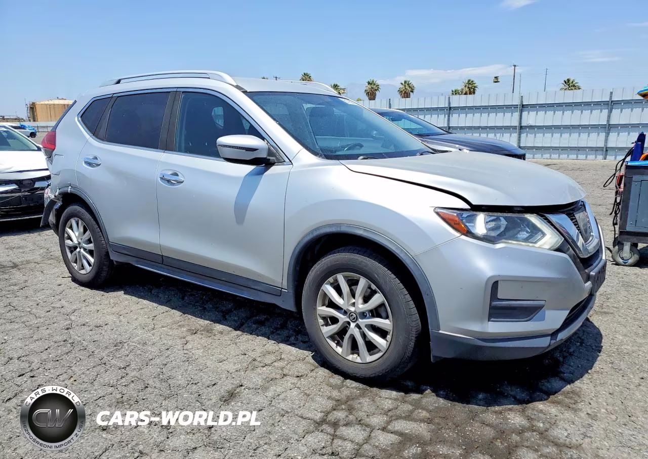 2017 Nissan Rogue Sv VIN:JN8AT2MT8HW396011 - 4