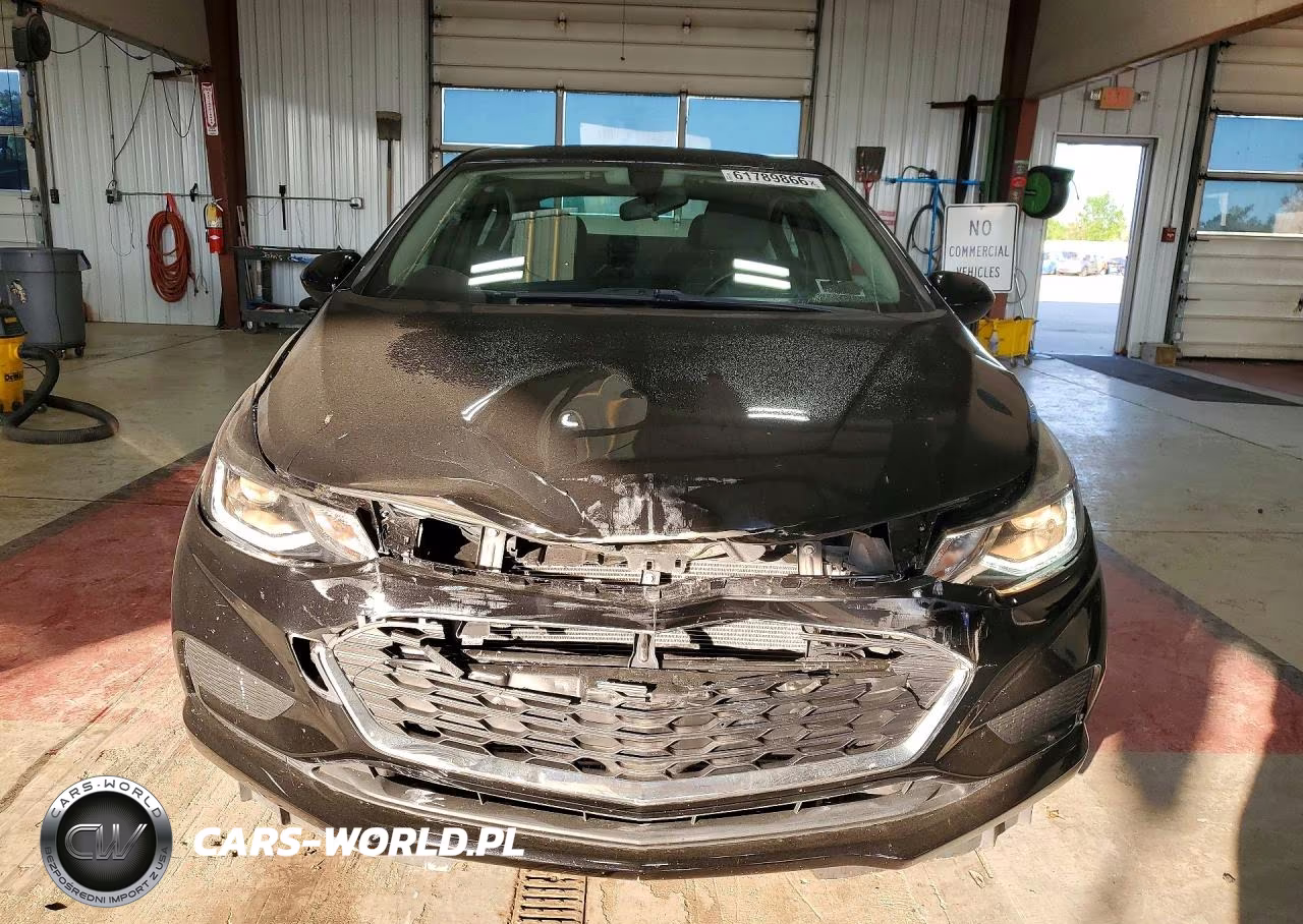 2018 Chevrolet Cruze Lt VIN:1G1BE5SM2J7169302 - 5