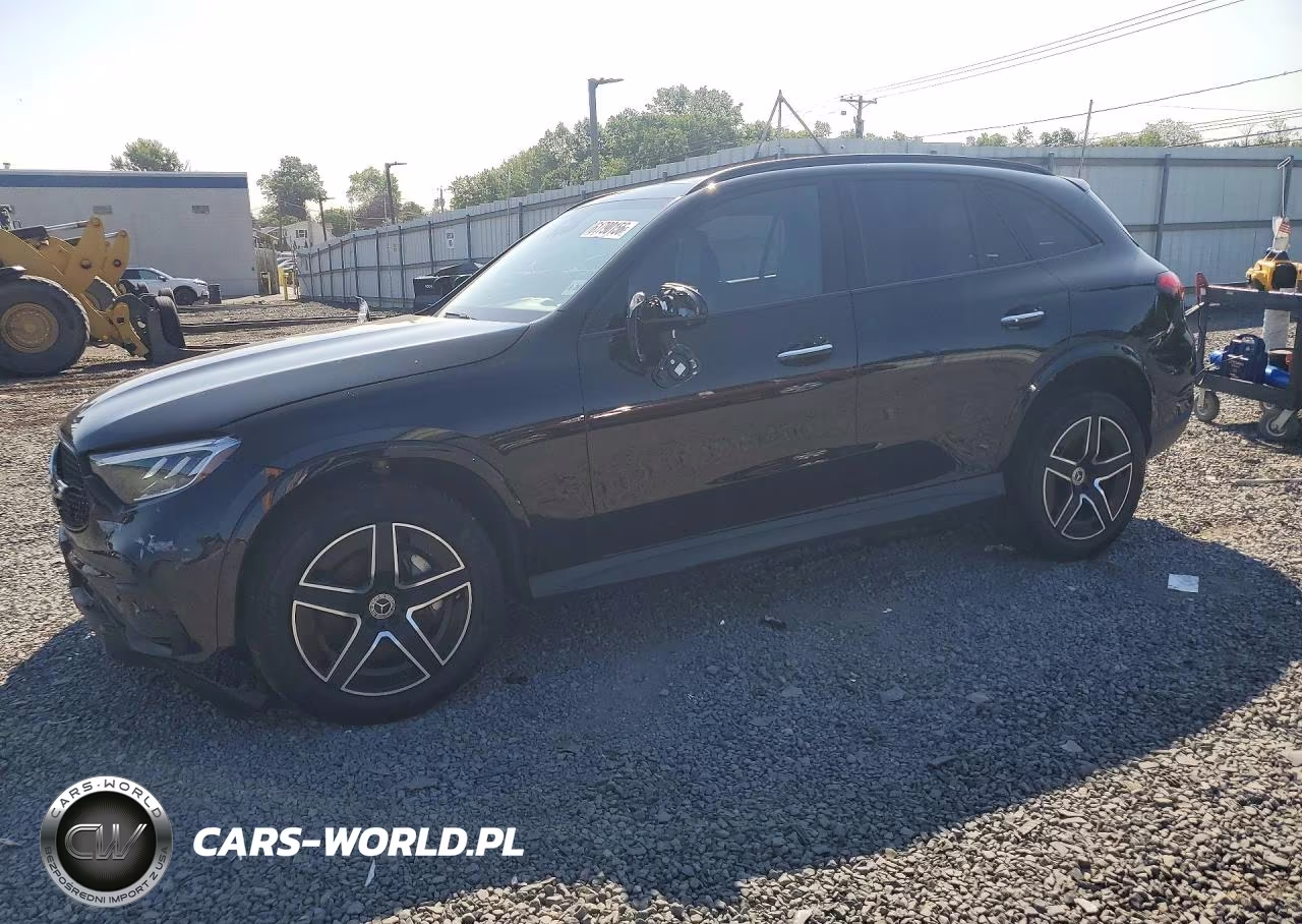 2023 Mercedes-Benz Glc 300 4Matic – zdjęcie 1 z 13