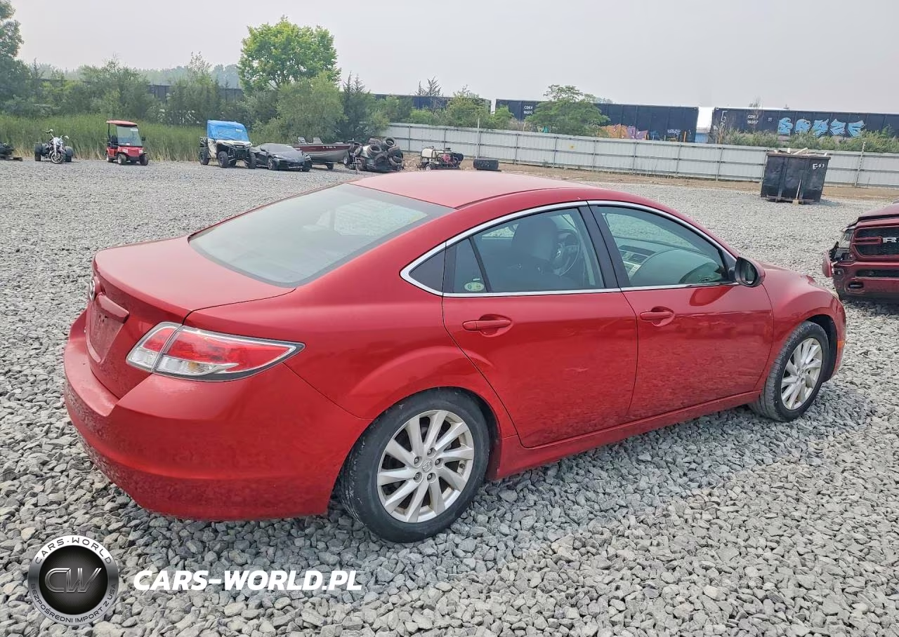 2011 Mazda 3 4D VIN:1YVHZ8CH0B5M14629 - 3