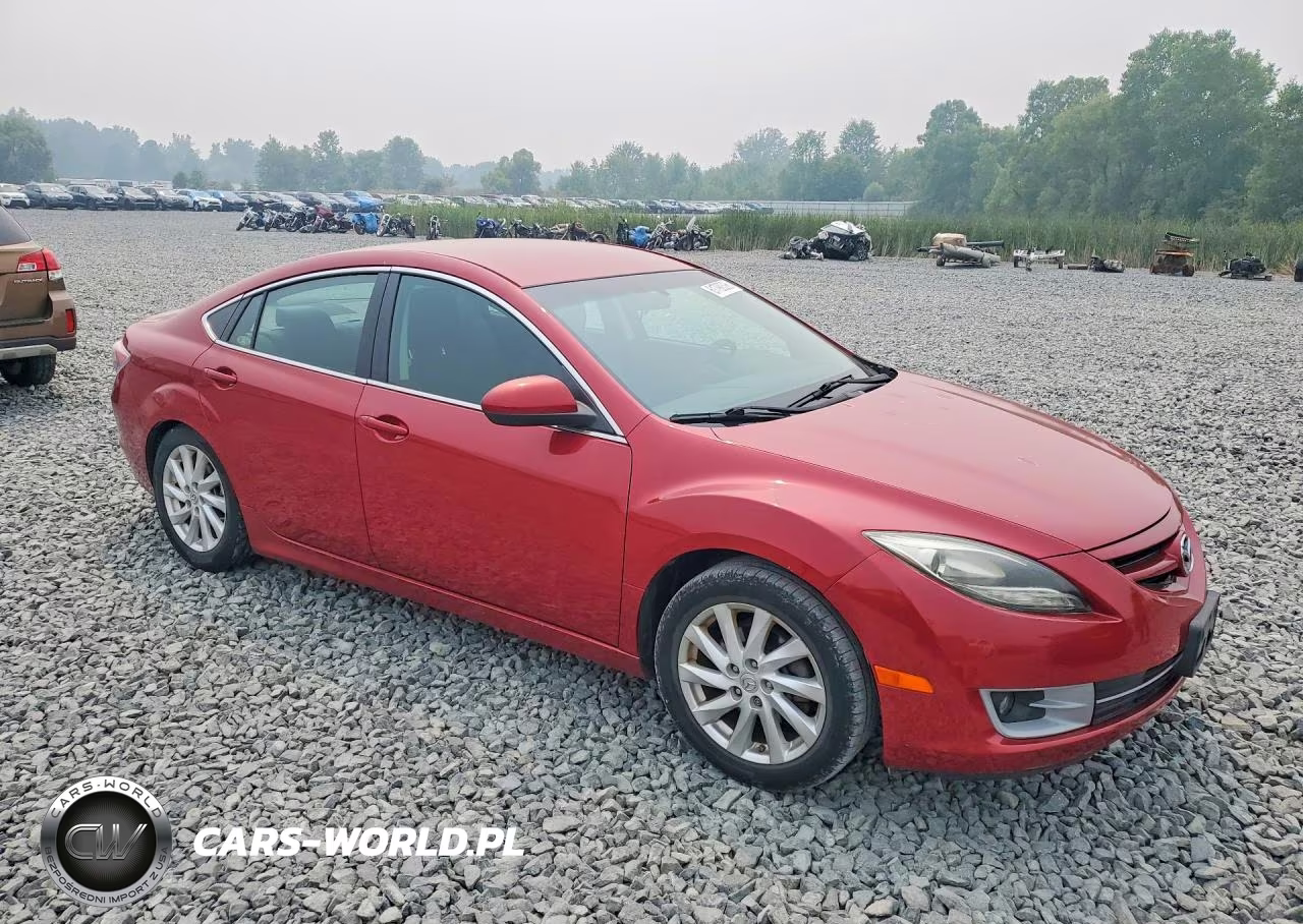 2011 Mazda 3 4D VIN:1YVHZ8CH0B5M14629 - 4