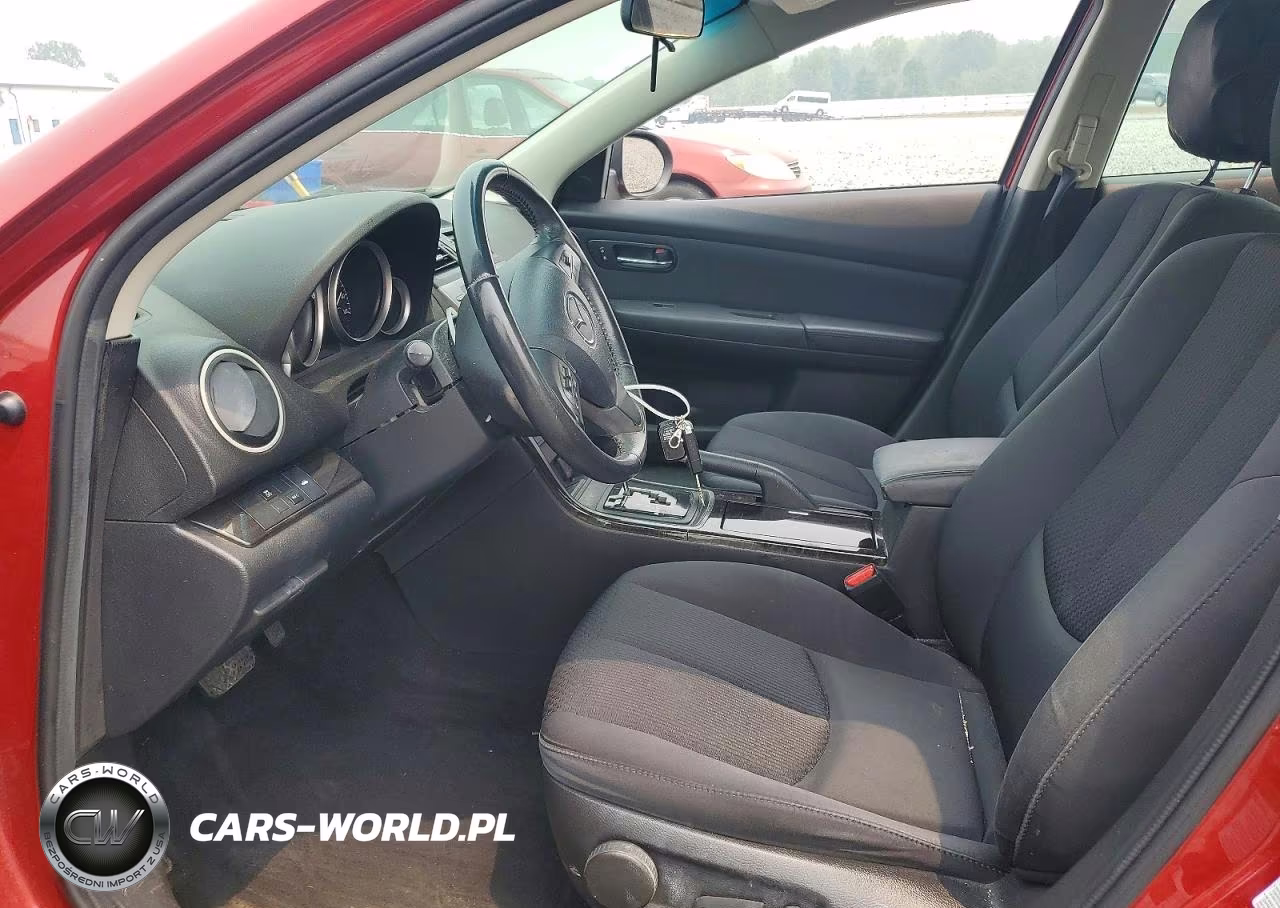 2011 Mazda 3 4D VIN:1YVHZ8CH0B5M14629 - 7