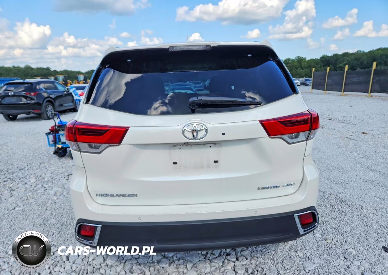 2018 Toyota Highlander Limited Platinum VIN:5TDDZRFH5JS848379 - 6